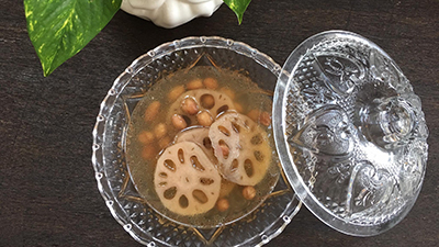 Lotus Root With Peanuts Chicken Soup