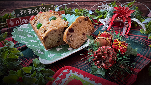 Photo of White Claw Hard Seltzer Christmas Fruit Loaf