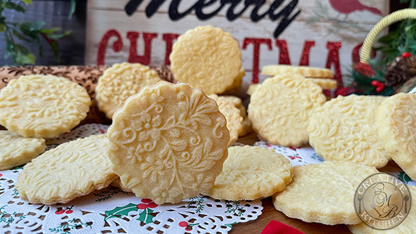 Photo of completed Wonderful Christmas Embossed Custard Cookies